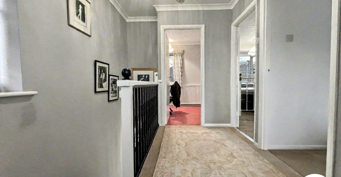 3 bedroom house for sale in Rochester | Robinson Michael & Jackson