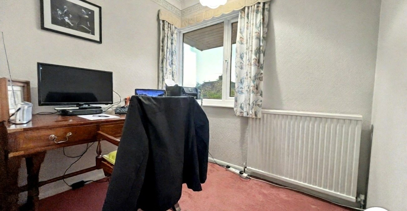 3 bedroom house for sale in Rochester | Robinson Michael & Jackson