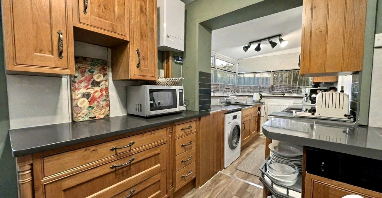 3 bedroom house for sale in Rochester | Robinson Michael & Jackson