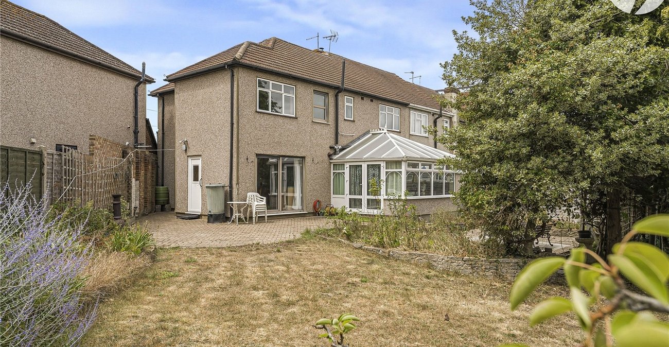 5 bedroom house for sale in Dartford | Robinson Jackson