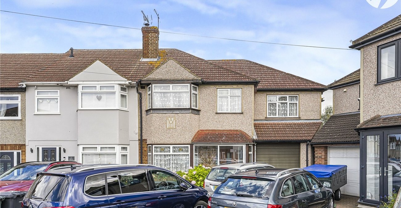 5 bedroom house for sale in Dartford | Robinson Jackson