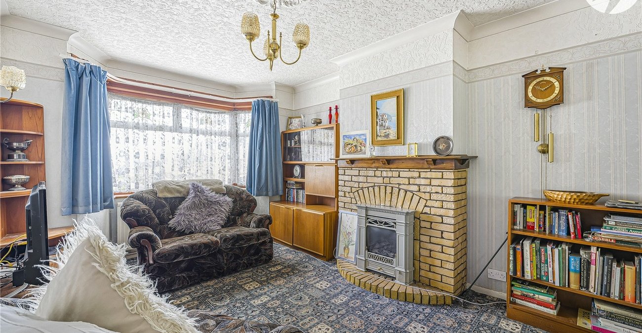 5 bedroom house for sale in Dartford | Robinson Jackson