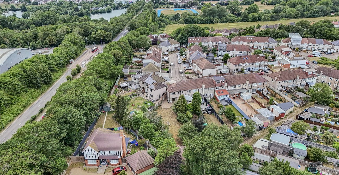 5 bedroom house for sale in Dartford | Robinson Jackson