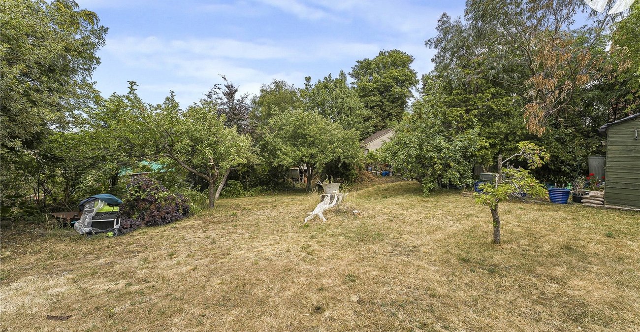 5 bedroom house for sale in Dartford | Robinson Jackson