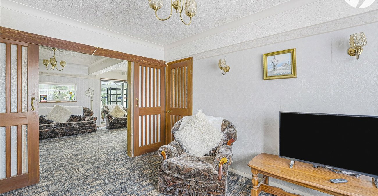 5 bedroom house for sale in Dartford | Robinson Jackson