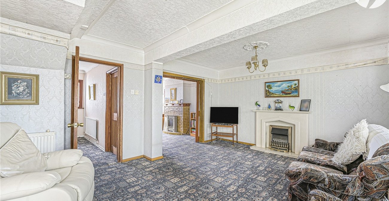 5 bedroom house for sale in Dartford | Robinson Jackson