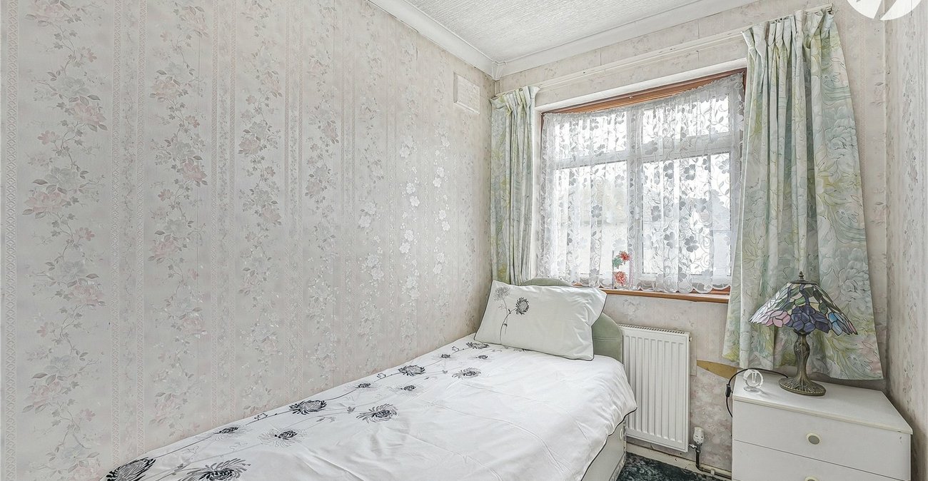 5 bedroom house for sale in Dartford | Robinson Jackson