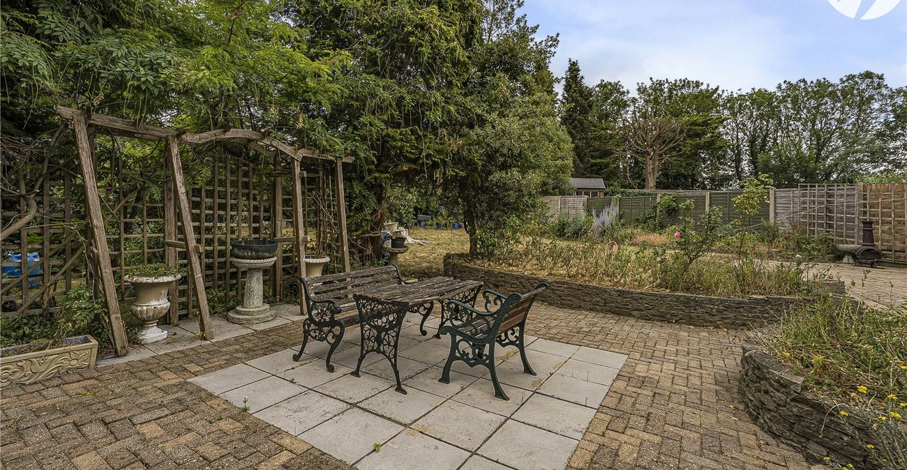 5 bedroom house for sale in Dartford | Robinson Jackson