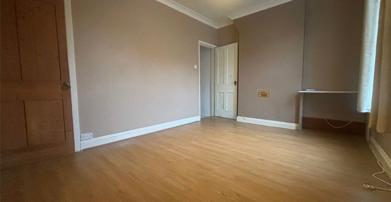 2 bedroom house for sale in Gravesend | Robinson Michael & Jackson