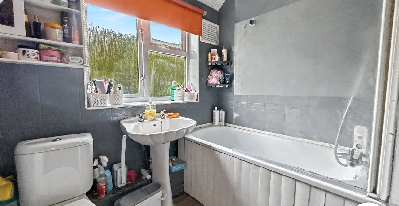 3 bedroom house for sale in Sidcup | Robinson Jackson