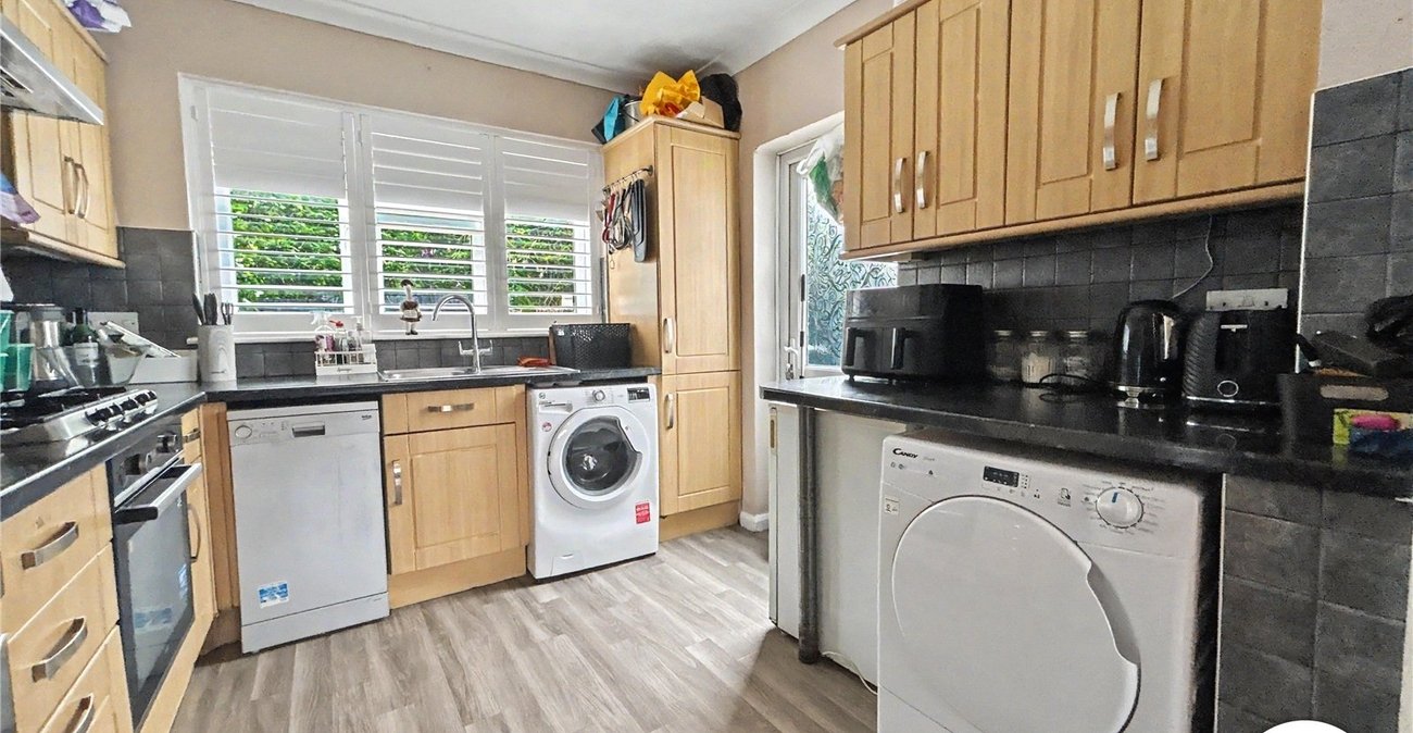 3 bedroom house for sale in Sidcup | Robinson Jackson