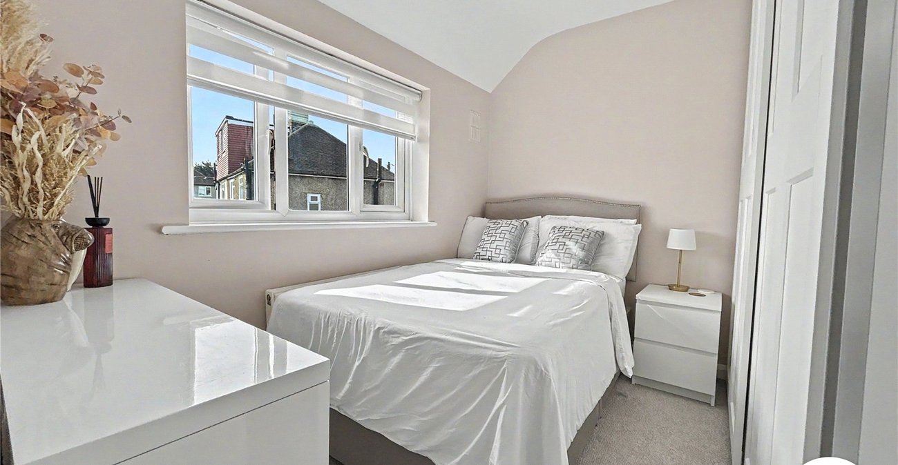 3 bedroom house for sale in Sidcup | Robinson Jackson