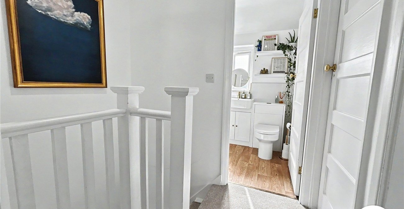 3 bedroom house for sale in Sidcup | Robinson Jackson