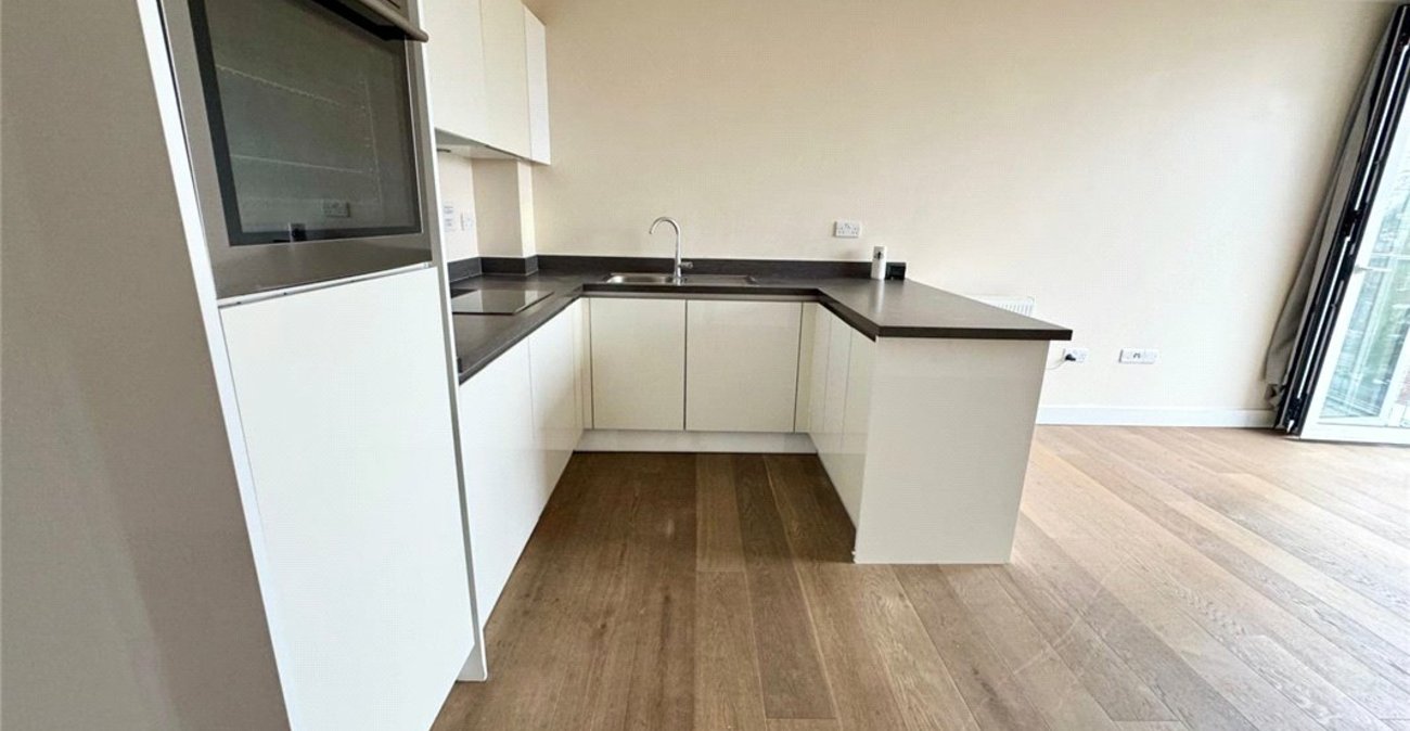2 bedroom property for sale in Orpington | Robinson Jackson