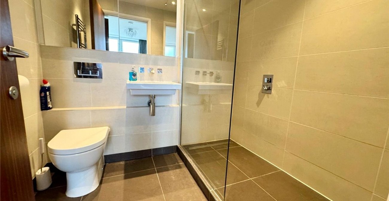 2 bedroom property for sale in Orpington | Robinson Jackson