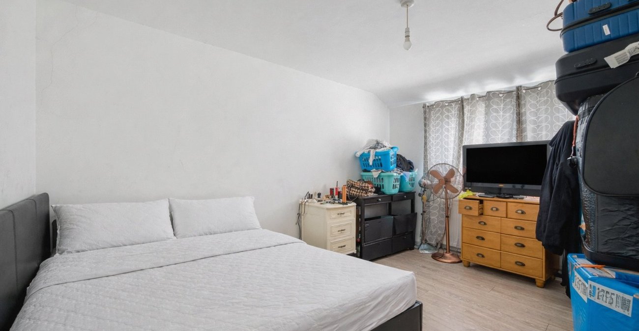 3 bedroom house for sale in Welling | Robinson Jackson