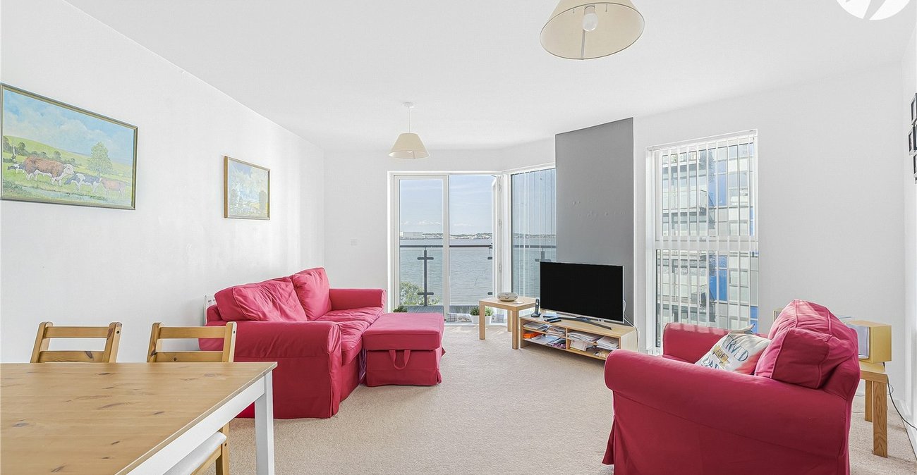 2 bedroom property for sale in Carmichael Avenue | Robinson Jackson