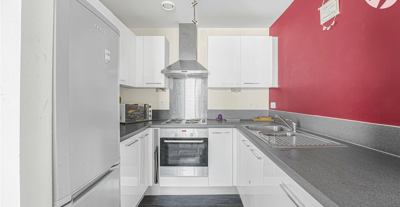 2 bedroom property for sale in Carmichael Avenue | Robinson Jackson