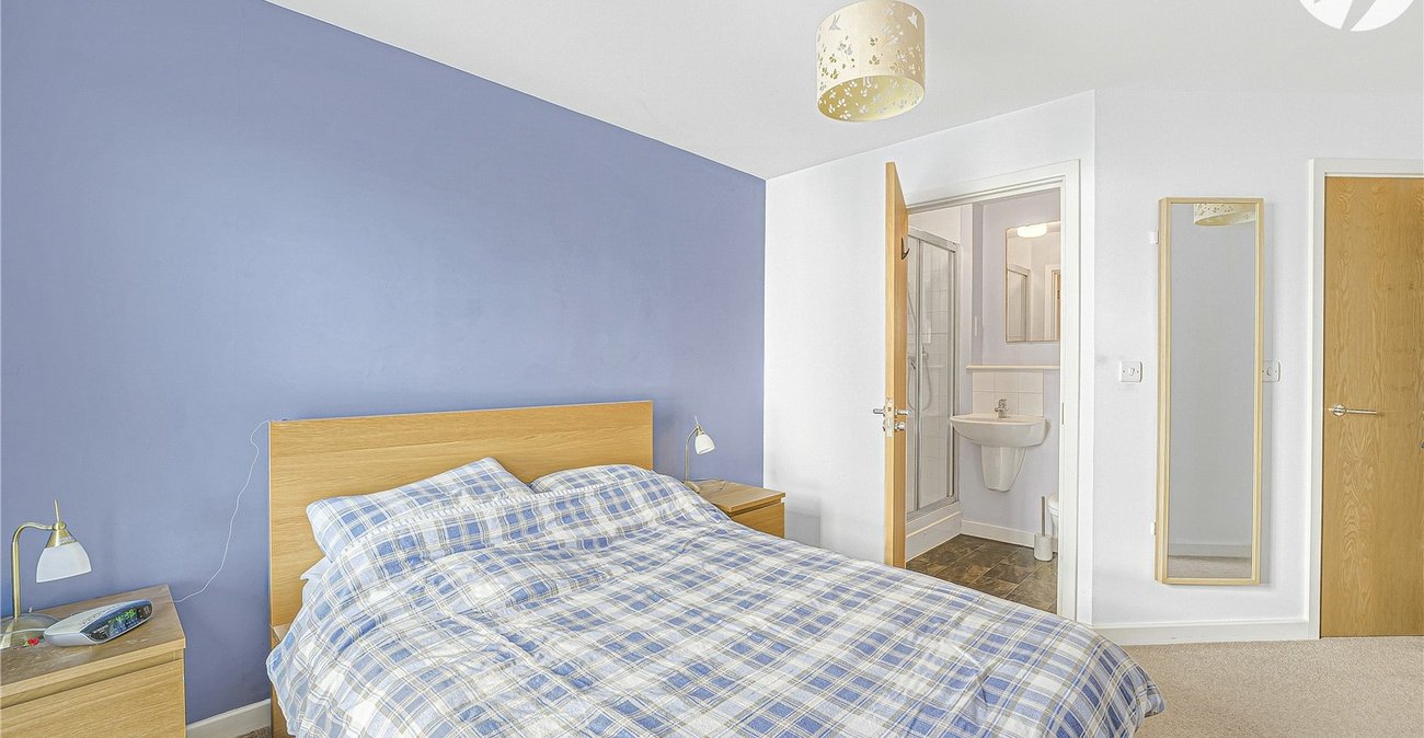 2 bedroom property for sale in Carmichael Avenue | Robinson Jackson