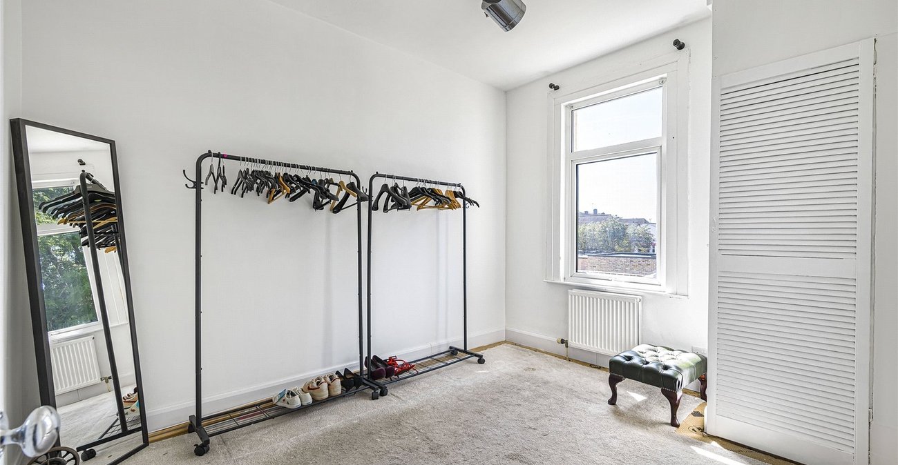 2 bedroom house for sale in Welling | Robinson Jackson