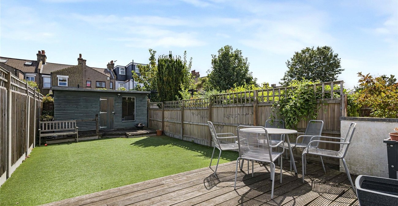 3 bedroom house for sale in Welling | Robinson Jackson