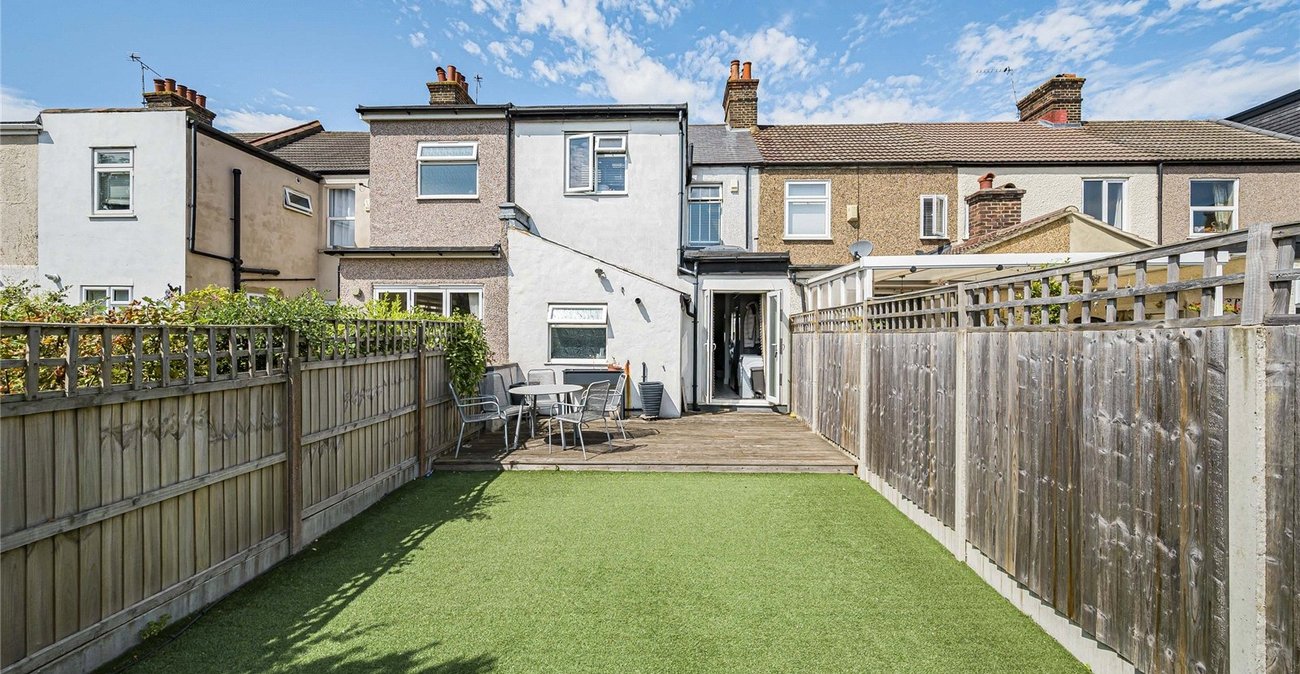 3 bedroom house for sale in Welling | Robinson Jackson
