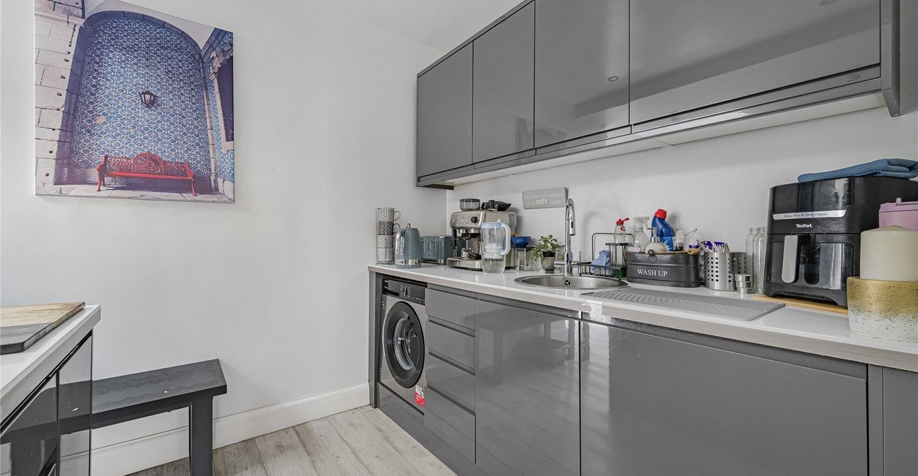 3 bedroom house for sale in Welling | Robinson Jackson