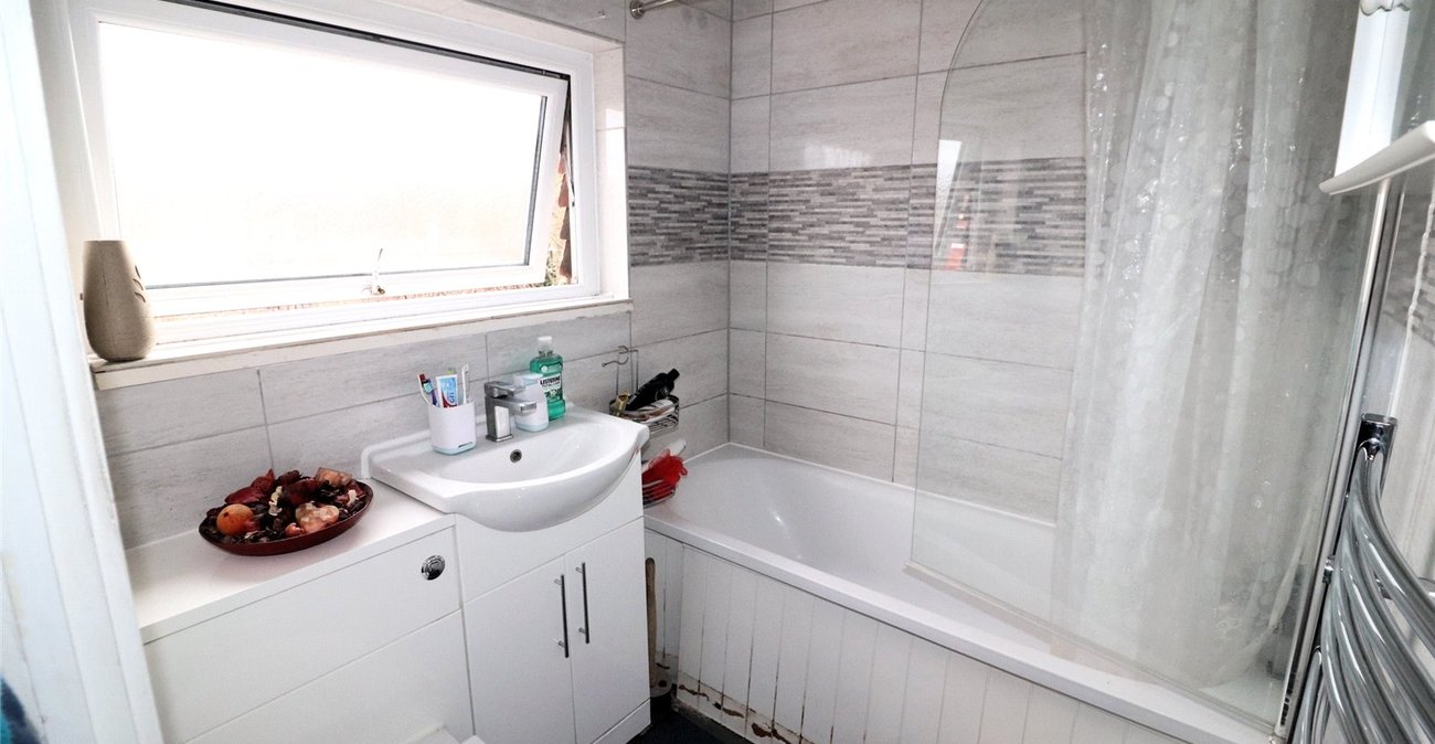 3 bedroom house for sale in Erith | Robinson Jackson