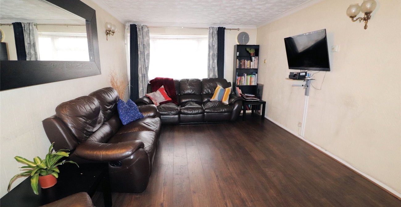 3 bedroom house for sale in Erith | Robinson Jackson