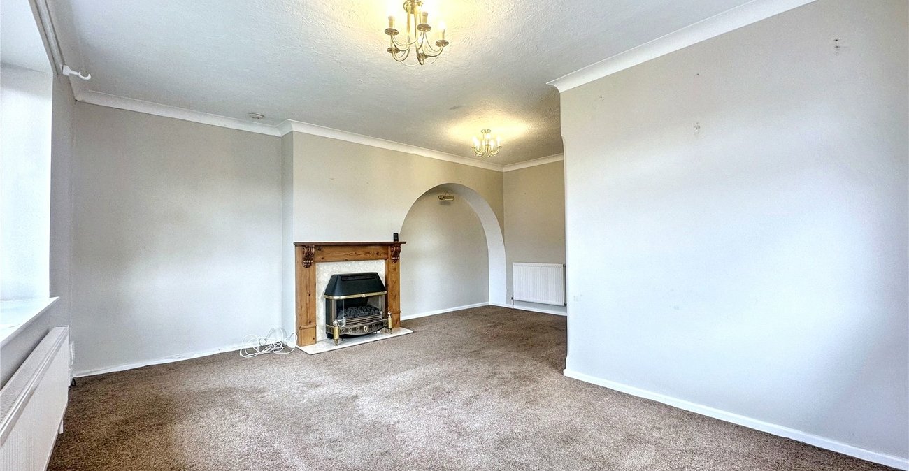 1 bedroom bungalow for sale in Rainham | Robinson Michael & Jackson