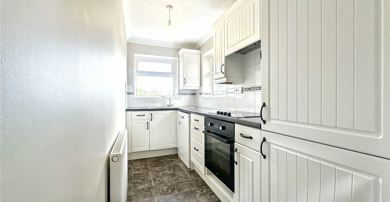 1 bedroom bungalow for sale in Rainham | Robinson Michael & Jackson