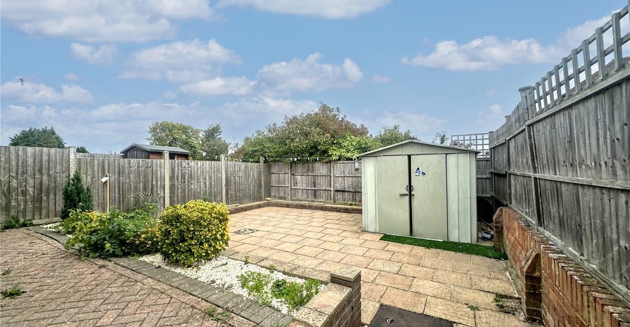 1 bedroom bungalow for sale in Rainham | Robinson Michael & Jackson