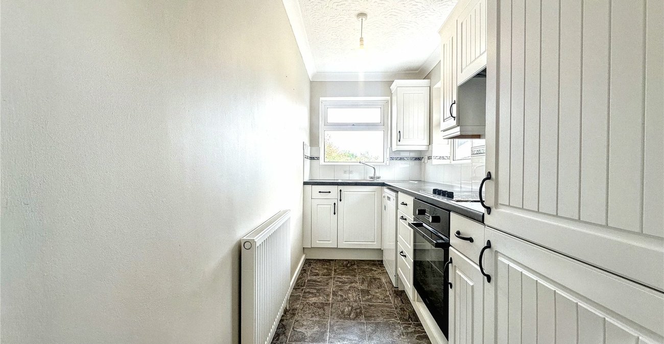 1 bedroom bungalow for sale in Rainham | Robinson Michael & Jackson