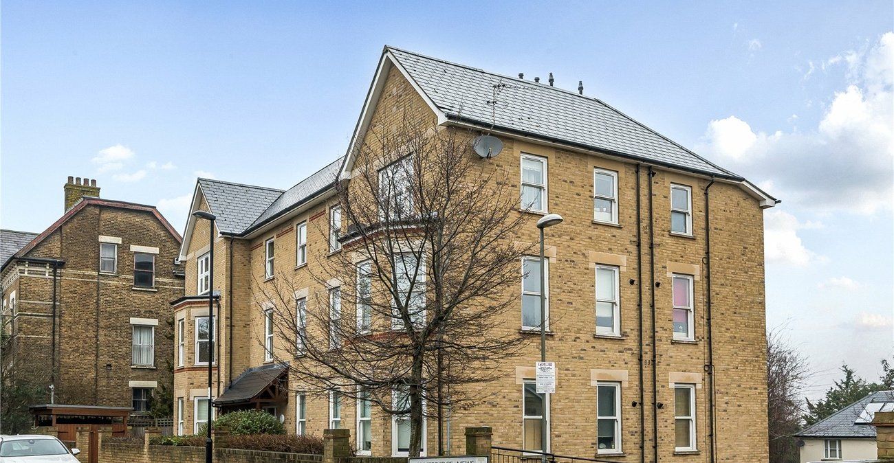 2 bedroom property for sale in Crystal Palace | Robinson Jackson