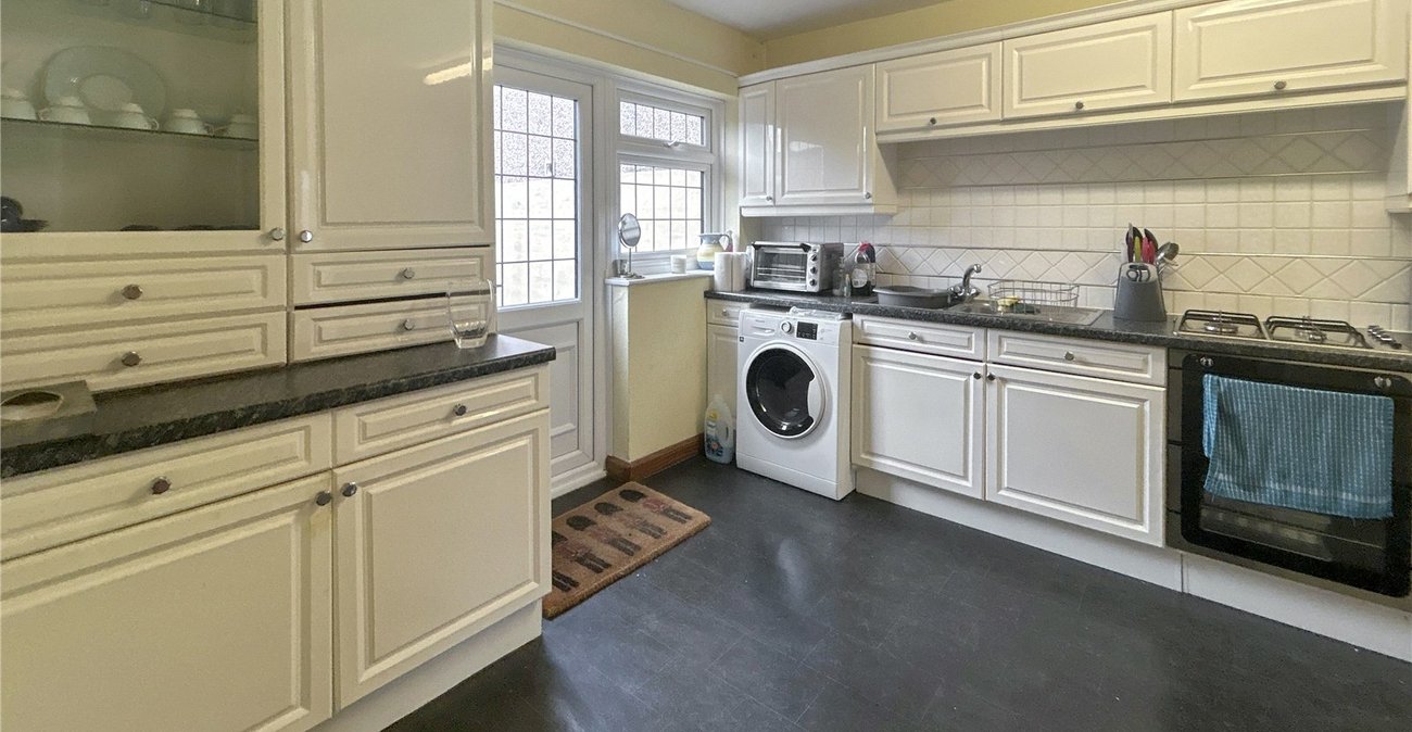 3 bedroom house for sale in Sidcup | Robinson Jackson