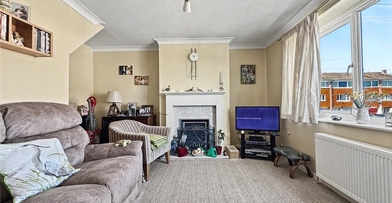 4 bedroom property for sale in Rainham | Robinson Michael & Jackson