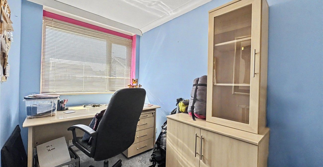 4 bedroom property for sale in Rainham | Robinson Michael & Jackson