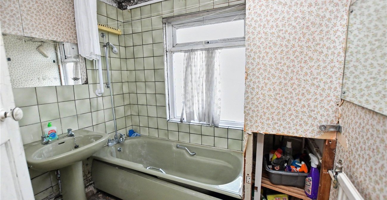 3 bedroom house for sale in Bexleyheath | Robinson Jackson