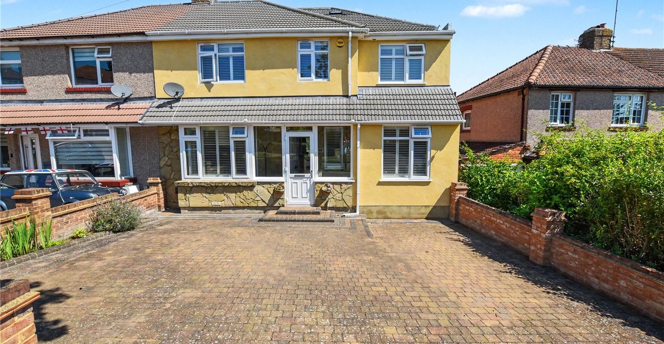 4 bedroom house for sale in Bexleyheath | Robinson Jackson