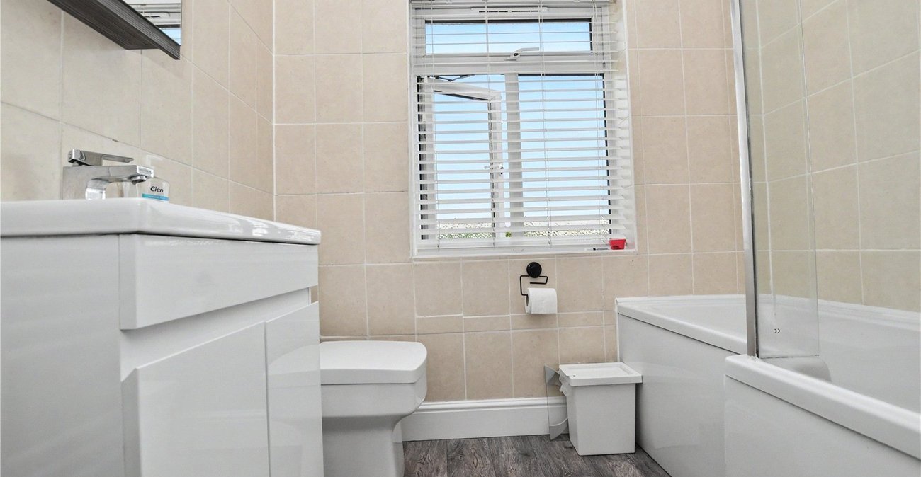 4 bedroom house for sale in Bexleyheath | Robinson Jackson