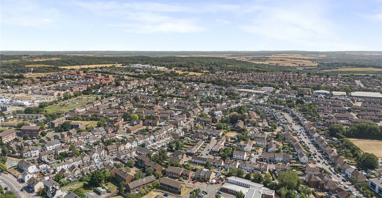3 bedroom house for sale in Dartford | Robinson Jackson