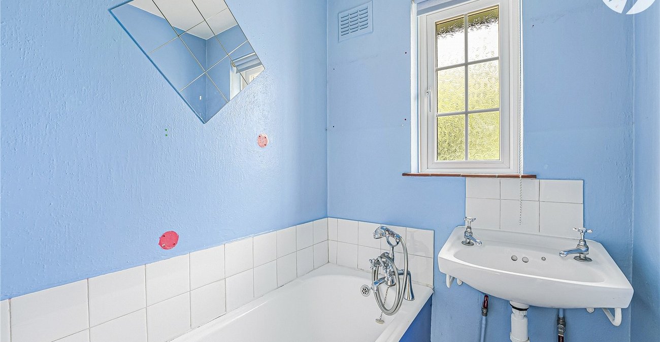 3 bedroom house for sale in Dartford | Robinson Jackson