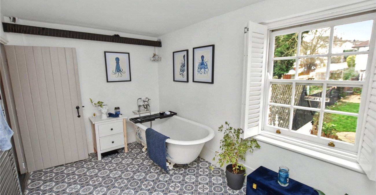 3 bedroom house for sale in Crayford | Robinson Jackson