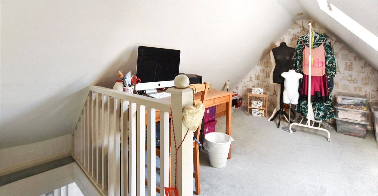 3 bedroom house for sale in Crayford | Robinson Jackson