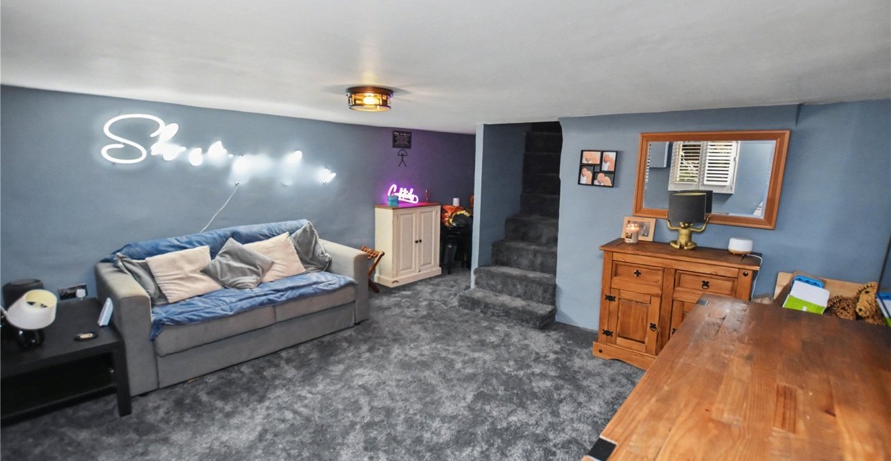 3 bedroom house for sale in Crayford | Robinson Jackson
