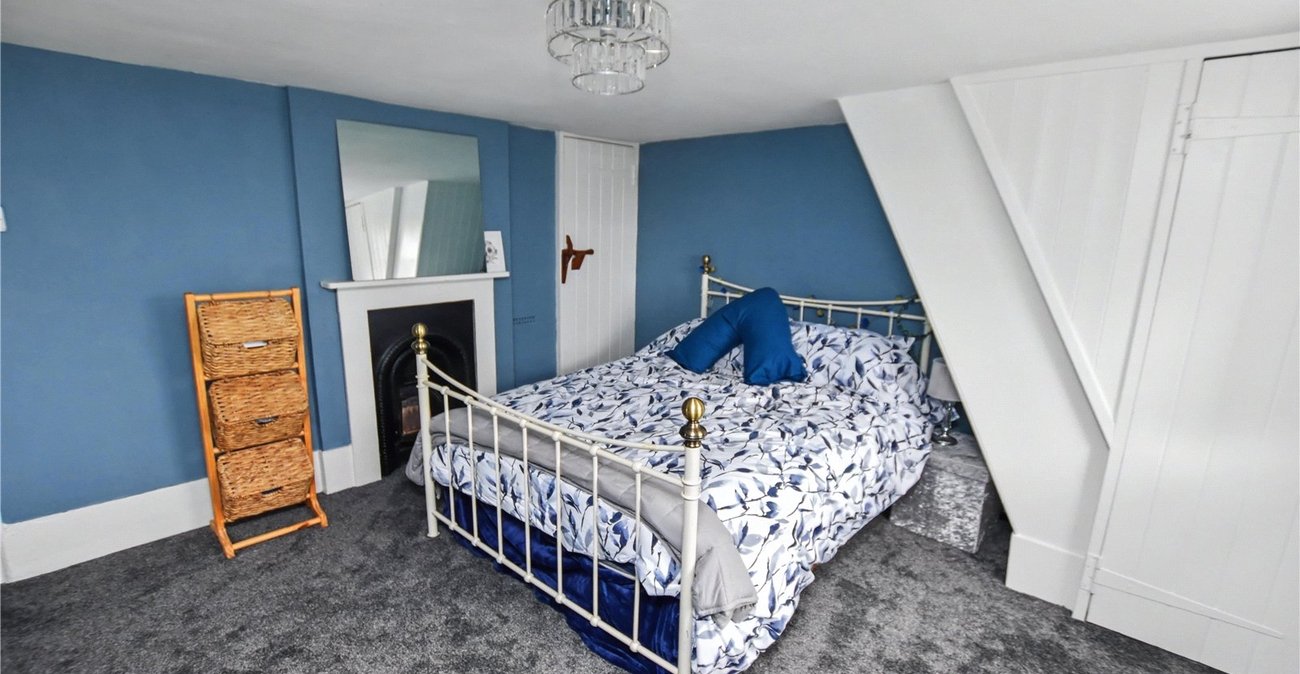 3 bedroom house for sale in Crayford | Robinson Jackson