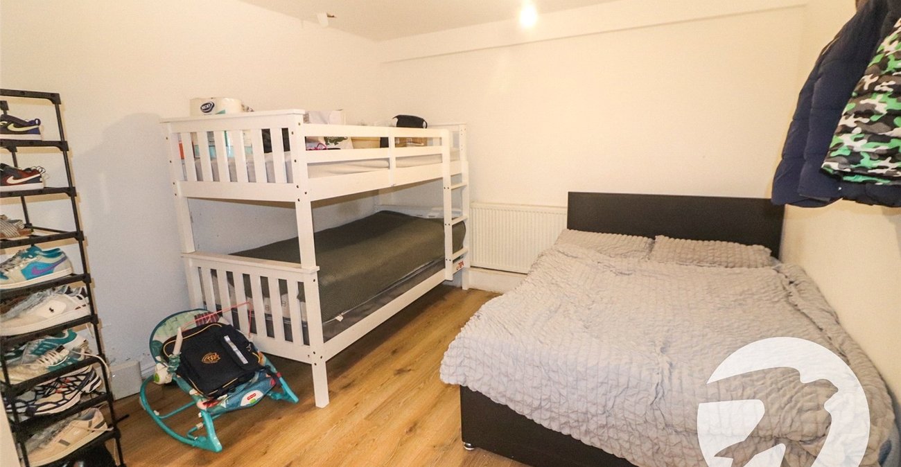 2 bedroom property for sale in Erith | Robinson Jackson