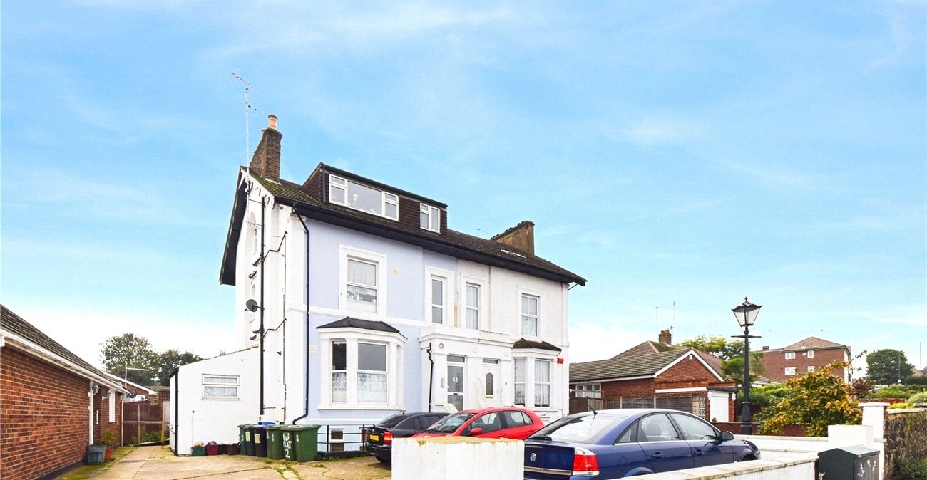 2 bedroom property for sale in Erith | Robinson Jackson