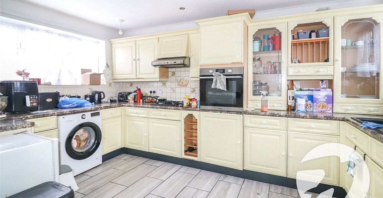 4 bedroom house for sale in Northumberland Heath | Robinson Jackson