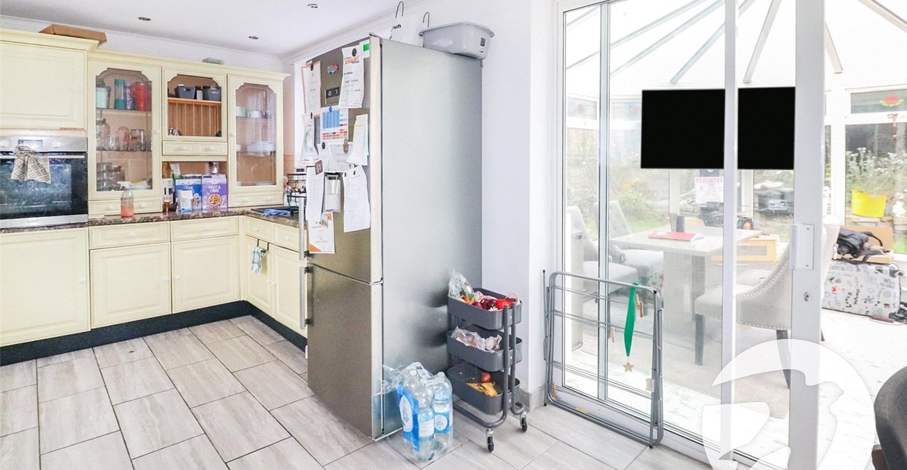 4 bedroom house for sale in Northumberland Heath | Robinson Jackson